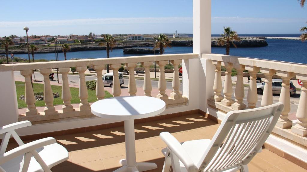 Hostal Sa Prensa Ciutadella  Eksteriør billede